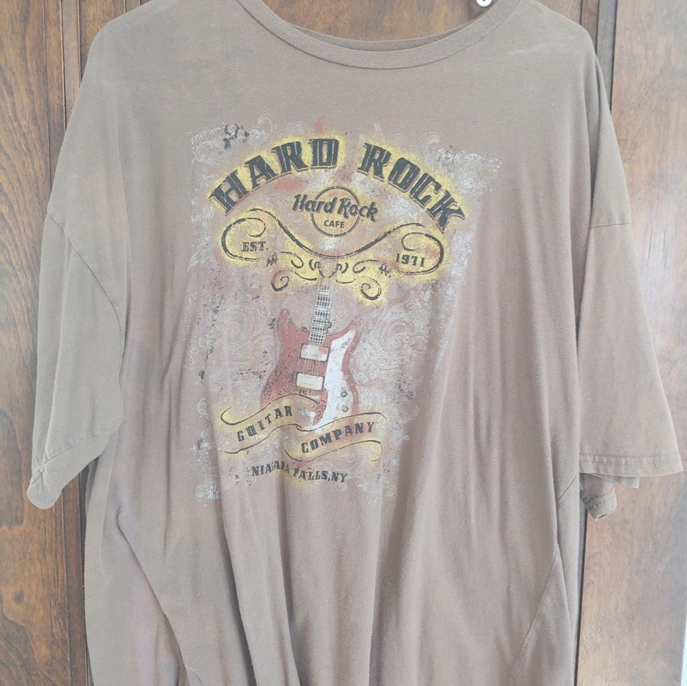 Hard Rock Cafe TShirt - Niagara Falls, NY